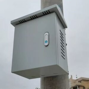 YanGao Box Roof Style Distribution Box Mounted on a Pole