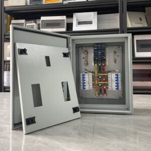 Low 12V 48V 24V Capacities Power Distribution Board Switchgear 100A 32A Electrical Equipment Supplies 240V Capabilities Type