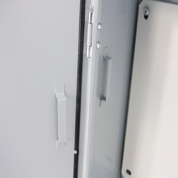 YanGao Box Waterproof Electronics & Instrument Distribution Box with Durable Metal Enclosure - Image 3