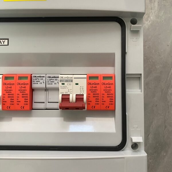 YanGao AC/DC PV Solar Combiner Box 500V 1000V 4 Input 2 Output Solar String Box - Image 4