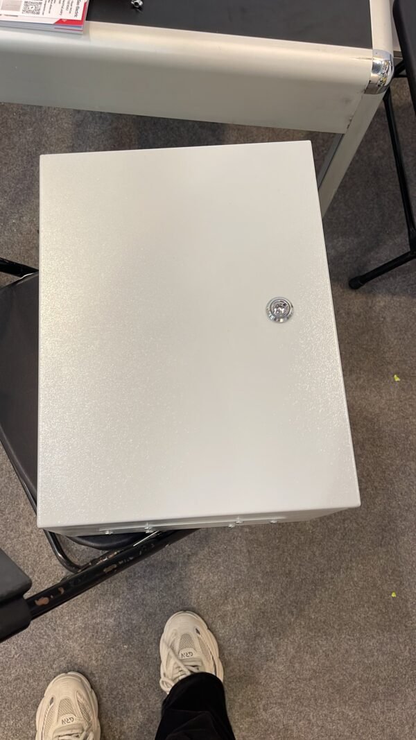 YanGao Box OEM Custom Sheet Metal Fabrication Metal Enclosure Distribution Box IP65 - Image 6
