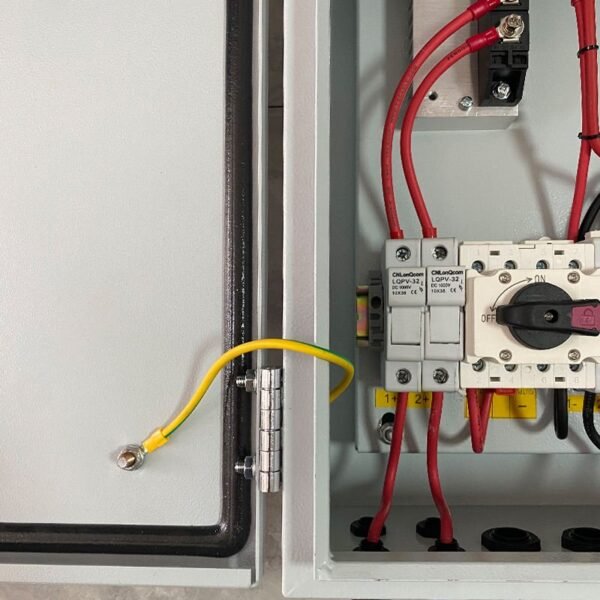 YanGao Box Assemble Panel 2 Input 1 Out Pv Combined Box Solar Panel - Image 6